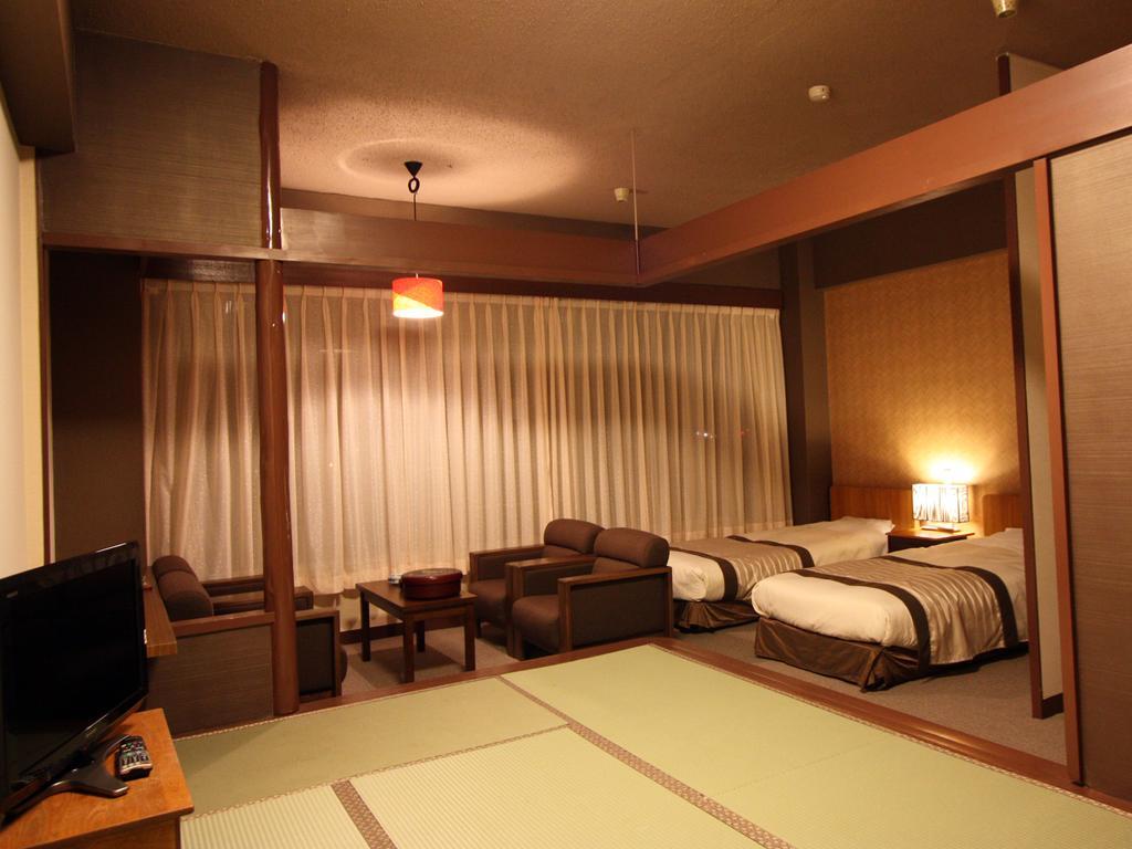 Misasa Royal Hotel Екстериор снимка