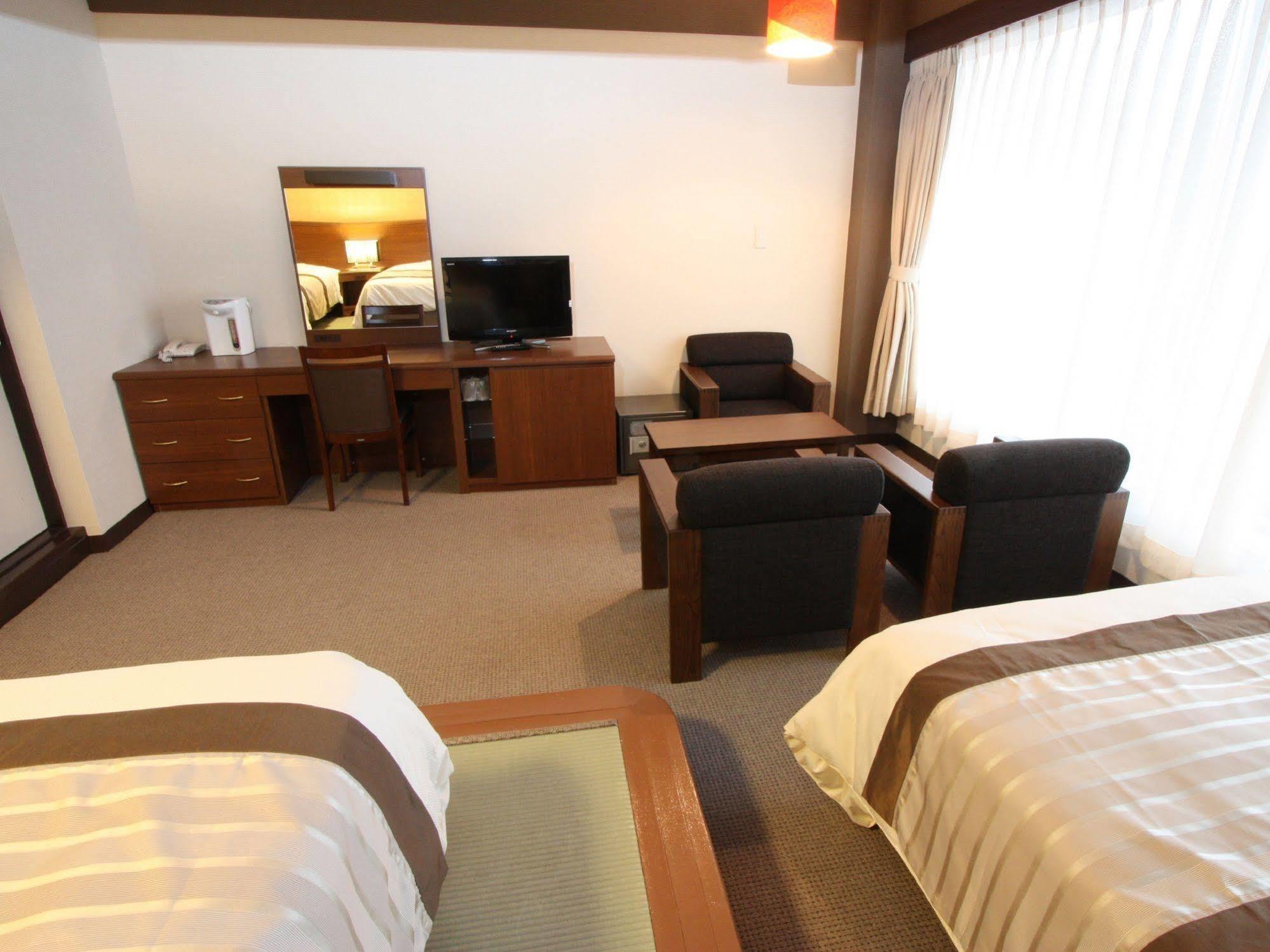 Misasa Royal Hotel Екстериор снимка